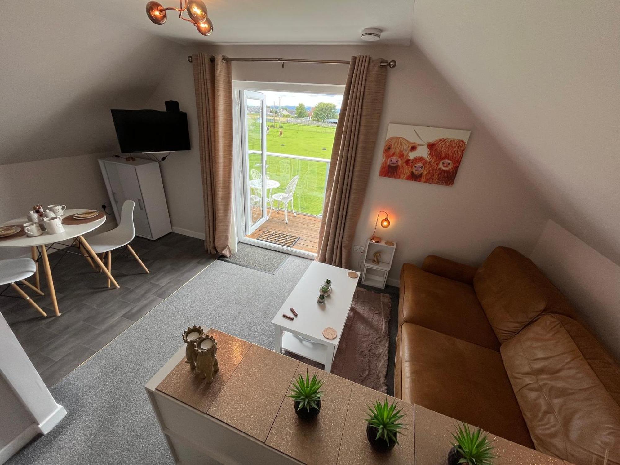 Vicki'S Den Apartment Tain Bagian luar foto
